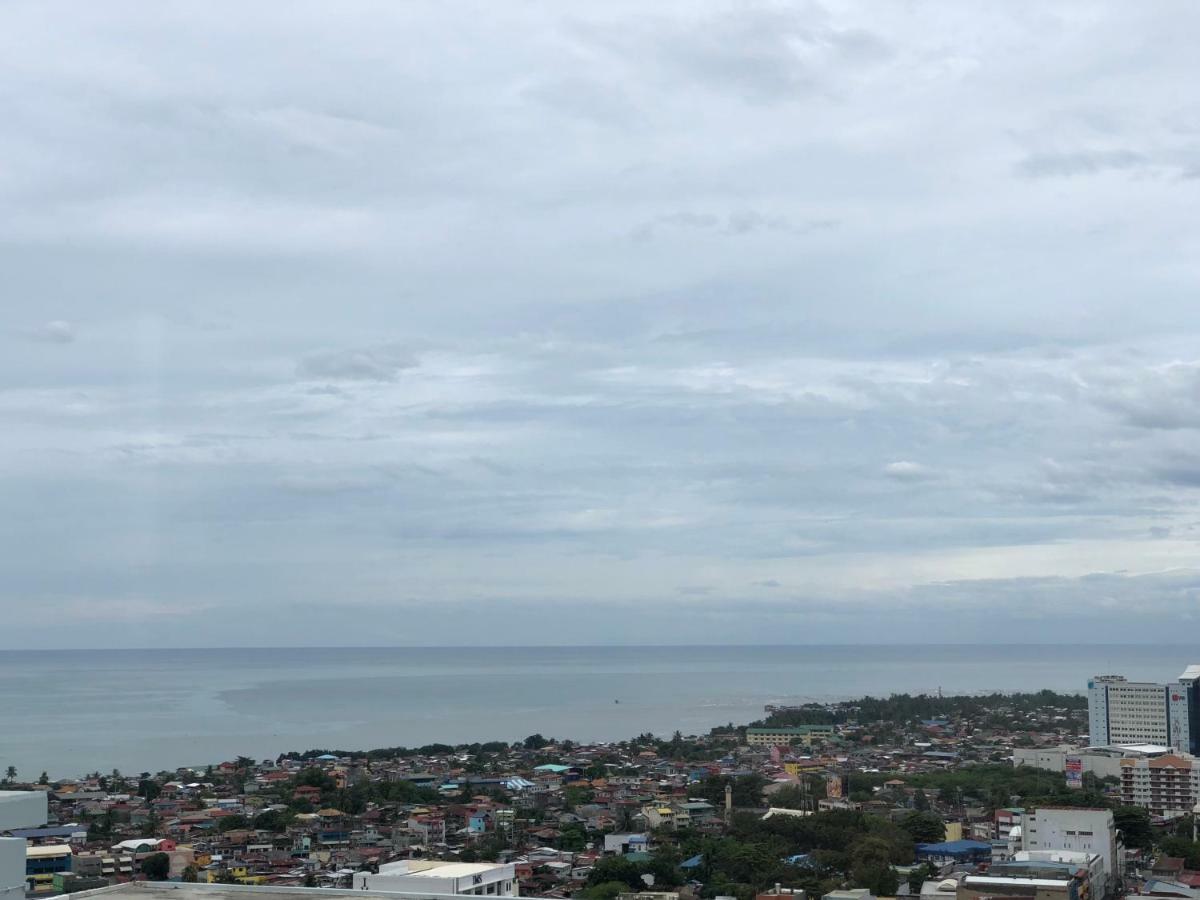 Appartamento Avida Towers Davao City Esterno foto
